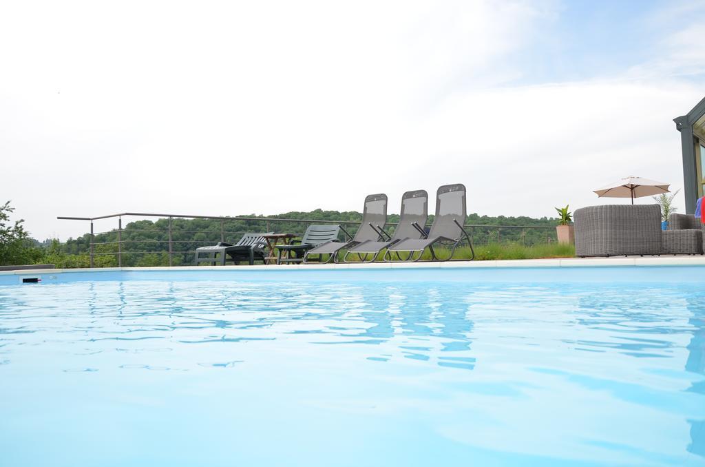 Le Bouchat-oreille Bed and breakfast